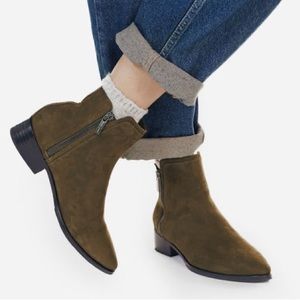 Poppy Barley Olive Green Nubuck Backstage Boots (9 US)